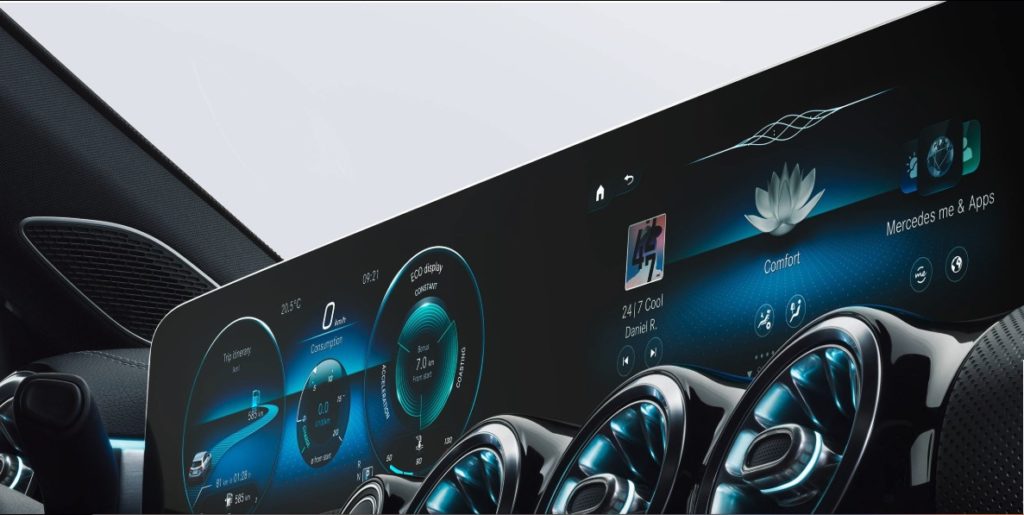 MercedesBenz Touts Its New MBUX Infotainment System MercedesBenz of