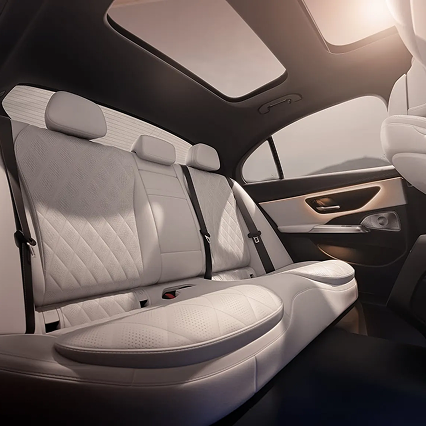 Flexibly spacious