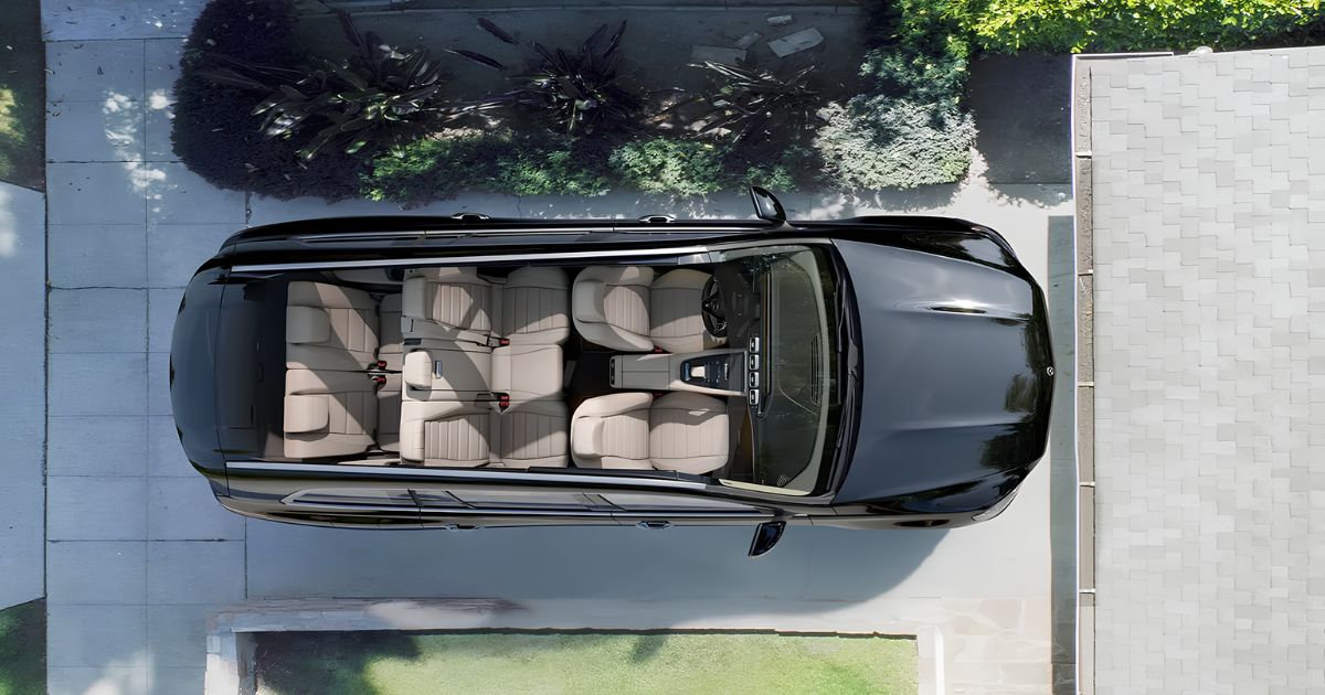 7-seater passenger capacity across three rows in the 2026 GLS 450