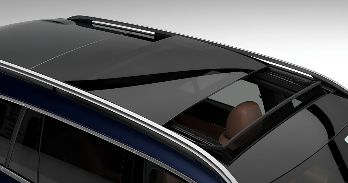 Panorama roof of the 2026 Mercedes-Benz GLS 450