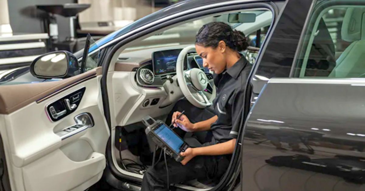 Mercedes-Benz of Fort Walton Beach technicians thoroughly check on the CPO Mercedes SUVs